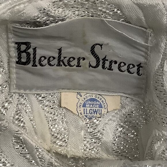 Vintage Dress White Silver Mod Shift Bow Formal Bleeker St Size 12 Union Made - Picture 8 of 9